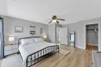 Right By The Sand, Entire 3-Bedroom House In Belmont Shore - Bintang 3