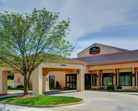 Courtyard des Moines West/Clive Hotels in Clive