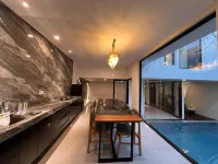 Villa Amethyst J-9 Lembang 5 BR With Private Pool, Karaoke Set and Billiard