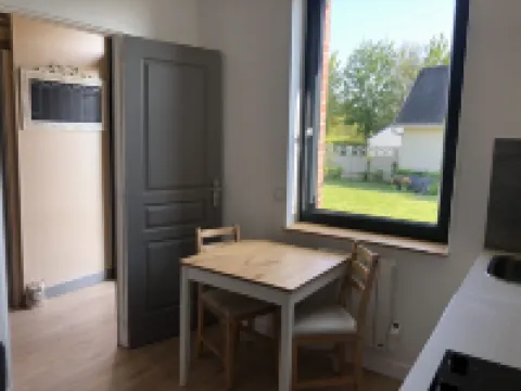 Romantic cottage 3 minutes from Etretat with garden - free parking