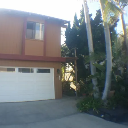 Beautiful Oceanfront Home, Gorgeous Views, jacuzzi, Deck and Patio! Best Value!