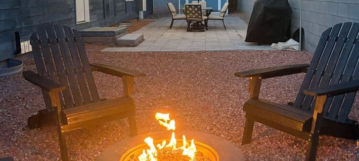 Modern Retreat with free EV Charging, Games & Fire Pit Hotels in Page