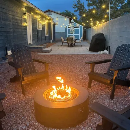 Modern Retreat with free EV Charging, Games & Fire Pit