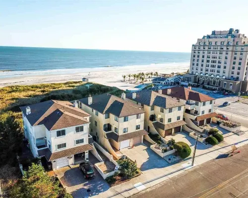 Oceanfront 4Br Townhouse-Great Location-- Prime Week Available June 27 to July 4 Hotels in Brigantine