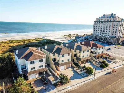 Oceanfront 4Br Townhouse-Great Location-Brand New Kitchen Hotels near Brigantine Beach