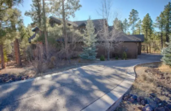 Beautiful Torreon Cabin Retreat in the Pines -20+