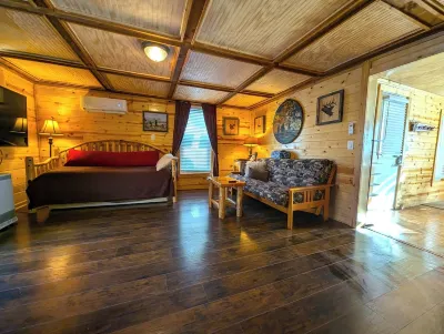Yellowstone Treasure Guesthouses on the River Các khách sạn ở Gardiner