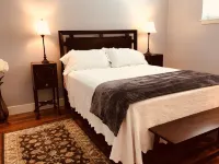 HEART OF DOWNTOWN Palafox Loft, sleeps 6