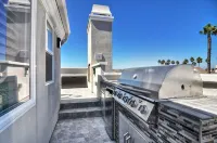 Newly built + Ocean View + Steps to Sand