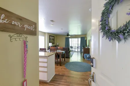 Dec 17-27 Open Due to Cancellation. 2nd Bath Just Updated! Master Spa Shower! Отели в г. Скотт Тауншип