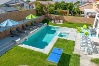 Resort_Pool_Spa with Mt Views-Arcade-Games at Desert Heath - مسبح خاص
