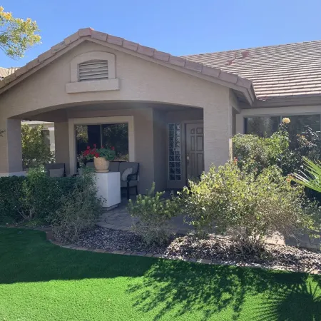 VISIT ARIZONA IN STYLE                   ENJOY A HEATED POOL