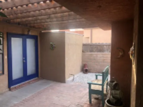 Clean Studio with Kitchenette and Fresh Patio!