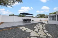 NEWLY The Azure Paradise 3br POOL Home!