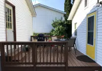 Great Homebase Bungalow - 10 Mins to Starved Rock! - Homestays