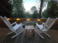 Dogs ‖ S'mores & Fire ‖ 2 Mins to Slopes ‖ Paved Road Access