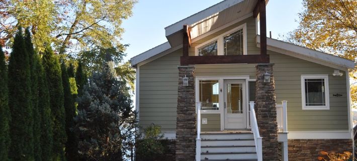 Stunning Lakefront Family Friendly getaway Hotels in Yates County