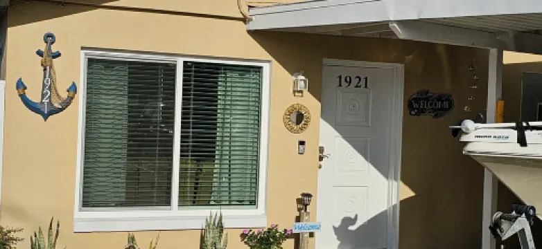 Salt Pool, cozy House near Downtown and International Airport