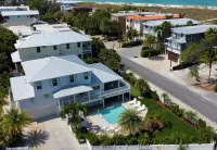 Dragonfly - Southern charm on the North end of Anna Maria Island