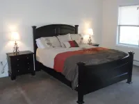 NEW LISTING!! 4 bed/3 bath house, sleeps 10, great for a family  getaway Kahuna Laguna Indoor Water Park North Conway附近的飯店