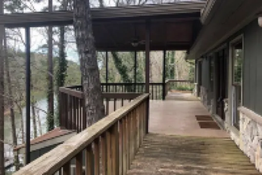LakeFront Allatoona Great View&w/Dock,Sleeps10Adults/2 Kids,Deck-7mi @LakePoint!