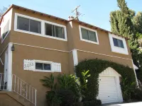 STUNNING Hollywood Hills Home... Celebrity Area, GREAT VIEWS and AWESOME REVIEWS Hotels in Universal City