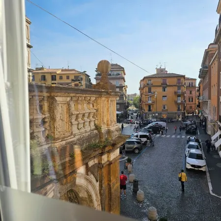 Frascati Fountain 3bdr Deluxe Apartment