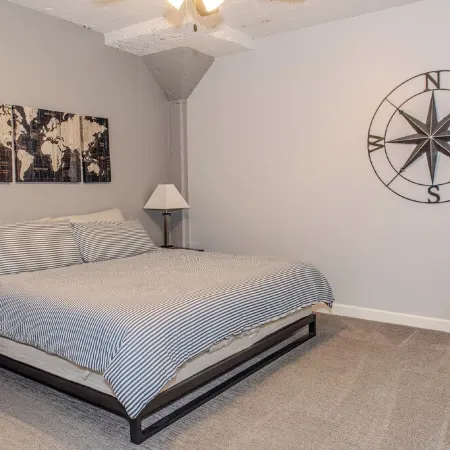 Downtown Sandusky Waterfront Chesapeake Condo-Cedar Point