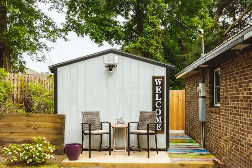 Private room with separate entrance. Wilmington,North Carolina