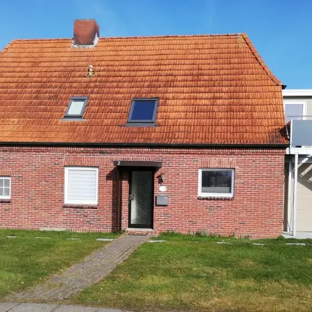 Amunds Koje, Vacation Apartment Nordsee Burhave, on the First Floor, for 2E+K, Dogs Allowed.