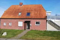 Schenk Vacation Apartment for 2 Adults +1 Child, First Floor, Pets Allowed, Quiet Location
