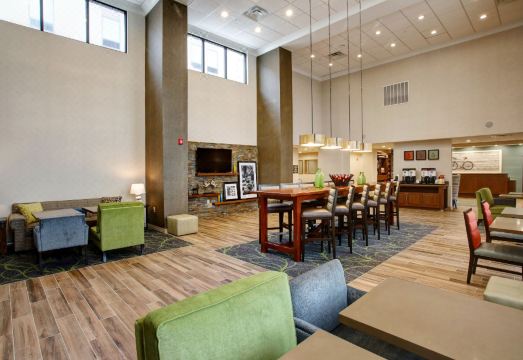 햄프턴 인 & 스위트 바이 힐튼 볼티모어/애버딘 Md