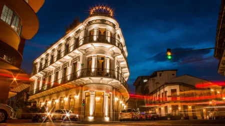 La Concordia - Boutique Hotel Отели рядом с достопримечательностью «Metropolitan Cathedral Basilica of Santa Maria the Ancient»