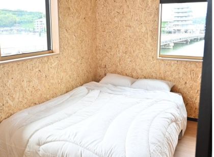 GUEST HOUSE　バイクヤノニカイ