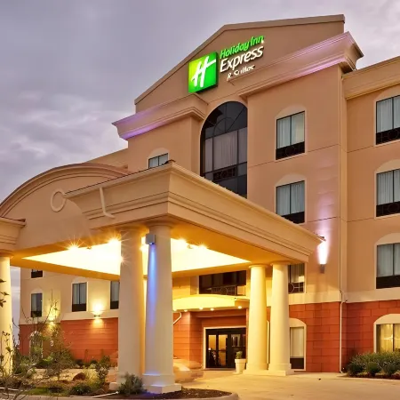 Holiday Inn Express & Suites ALTUS by IHG Отели в г. Алтус
