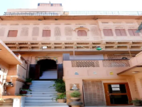 シンヴィス ハベリ のホテル