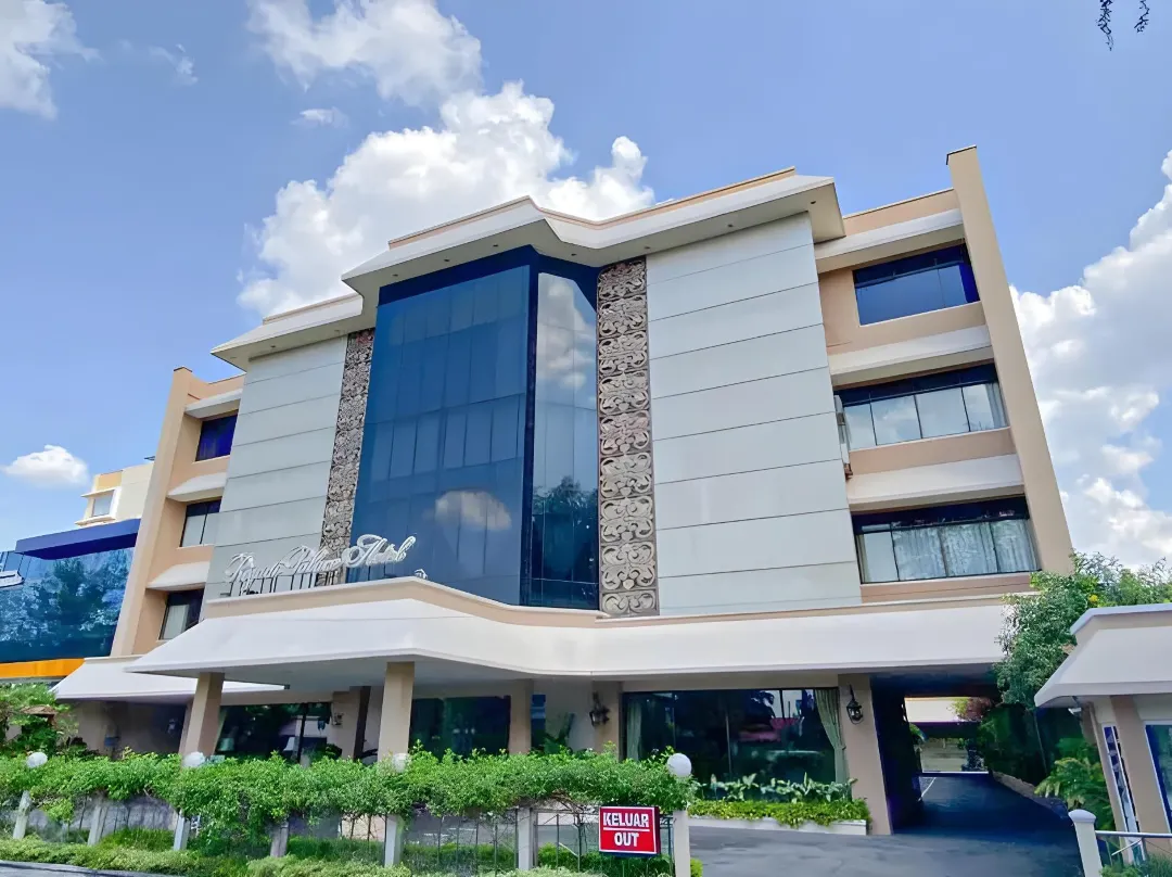 Riyadi Palace Hotel - Surakarta