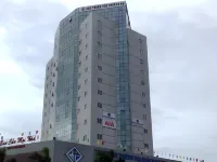 Bmc Ha Tinh Hotel Hoteles cerca de Nhà lưu niệm Trần Phú