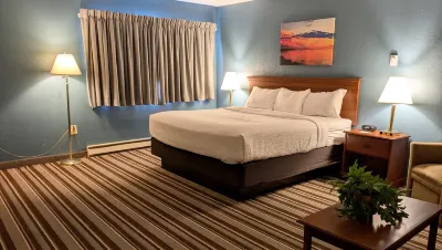 Magnuson Copper Crown Hotels in Houghton