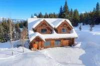 Charming 3-bedroom log cabin with Hot Tub and fitness room in delightful Big Sky - Kitchens