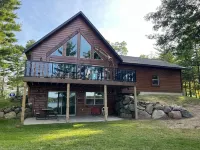 Tomahawk Cabin - Full Stocked Lake House