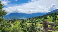 Chalet sleeps 9 / SPA, Saint-Jorioz, quiet location lake and mountain views