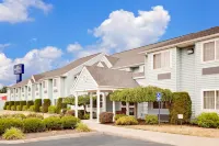 Microtel Inn & Suites by Wyndham Wellsville