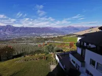Enrosadira Hotels in Denno