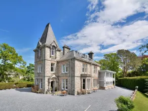 Knockendarroch Hotel