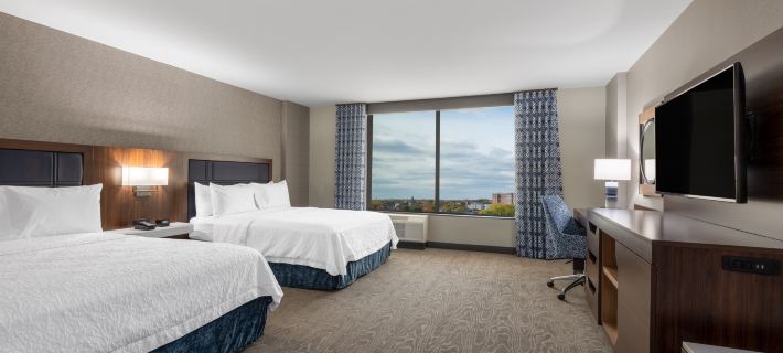Hampton Inn & Suites Fort Wayne Downtown Hotele w: Fort wayne
