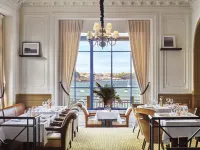 Hôtel Barrière le Grand Hôtel Dinard โรงแรมในดีนาร์