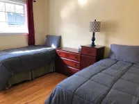 Charming Cupertino Retreat: Spacious Home near Apple HQ, Dining and Shopping! فنادق في كوبرتينو