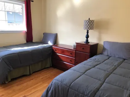 Charming Cupertino Retreat: Spacious Home near Apple HQ, Dining and Shopping! Отели рядом с достопримечательностью «Apple Infinite Loop»