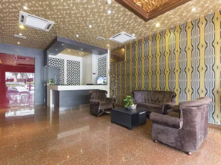 Hotel Rosmerah Отели рядом с достопримечательностью «Melaka Bird Park»